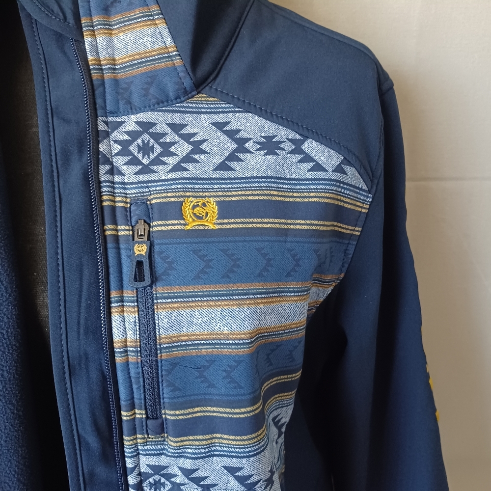 Cinch Women's Softshell Jacket - image 3